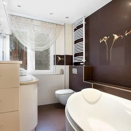 Apartament Przy Lesie *